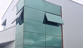 Aluminios Ángel vidrios de edificio